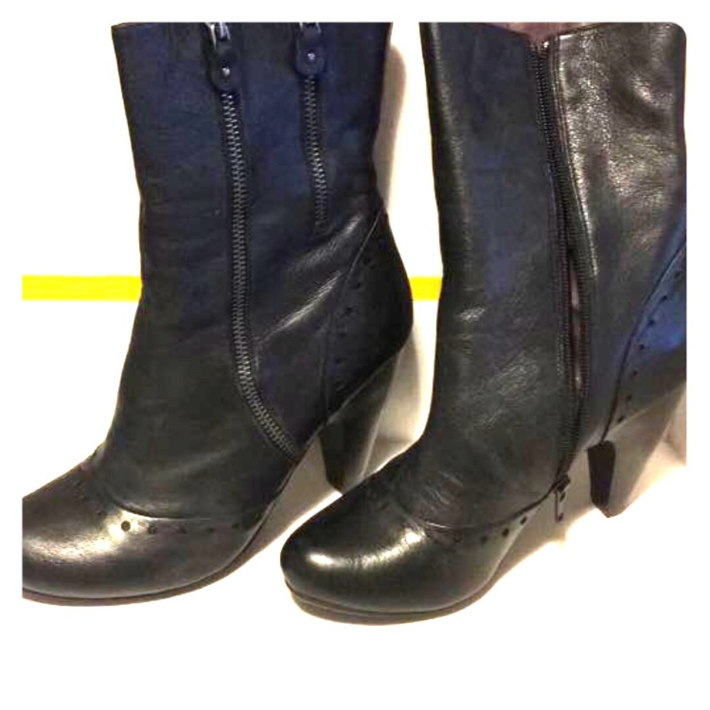 Biviel mid calf black leather heeled boot